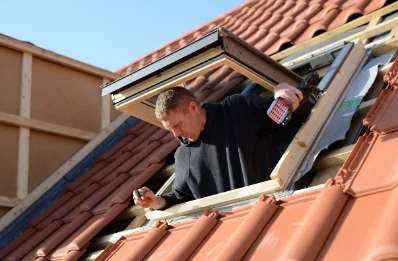 Pose de fenêtres de toit Velux à Blauzac